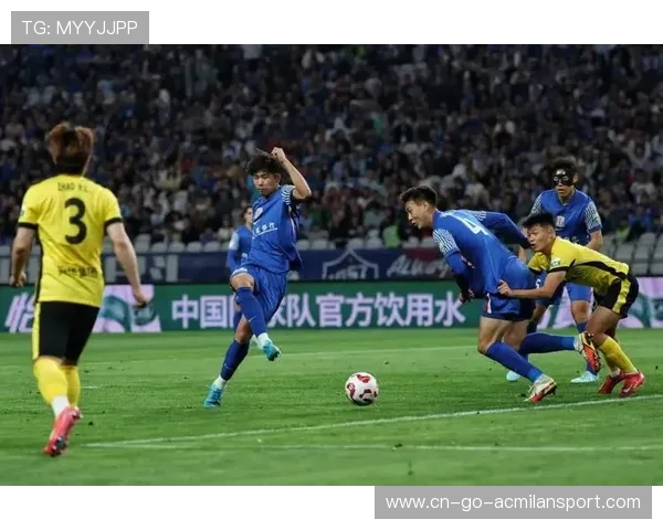 上海申花中段渗透力度加强直逼禁区外缘