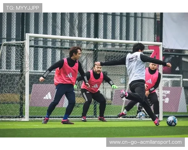 巴萨法蒂快速插上后点补射洞穿对手防线：速度与精准编织的致胜瞬间